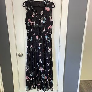 L1. State Black Floral Tie Split V Neck Ruffle Tiered Chiffon Maxi Dress Size XL